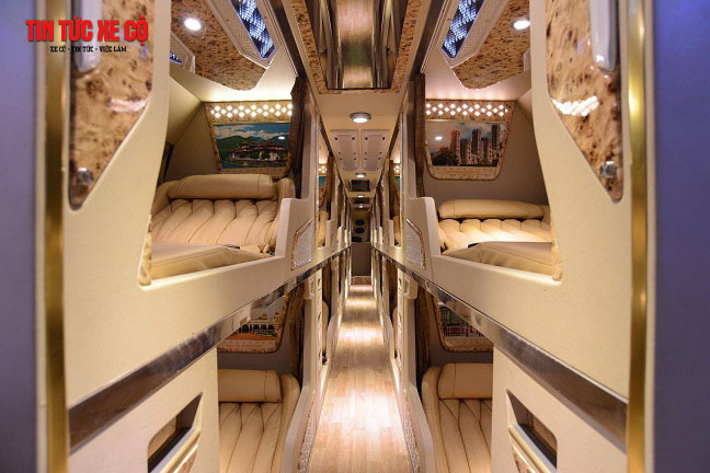 Nhà xe Phương Hồng Linh - Lịch Trình - Giá Vé Hôm Nay Nhà xe Phương Hồng Linh sử dụng xe Limousine giường nằm cao cấp, với thiết kế từng phòng có rèm che riêng biệt trang bị tivi