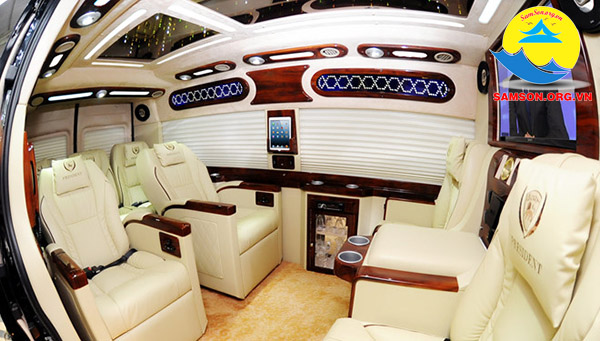 Nội thất bên trong xe limousine đại thắng thanh hóa
