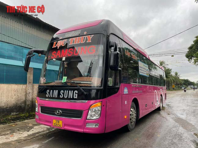 Nhà xe Lộc Thuỷ - Lịch Trình - Giá Vé Hôm Nay Nhà xe Lộc Thủy luôn đặt sự an toàn của khách hàng lên hàng đầu với khẩu hiệu “Tất cả khách hàng đều là người nhà của công ty"