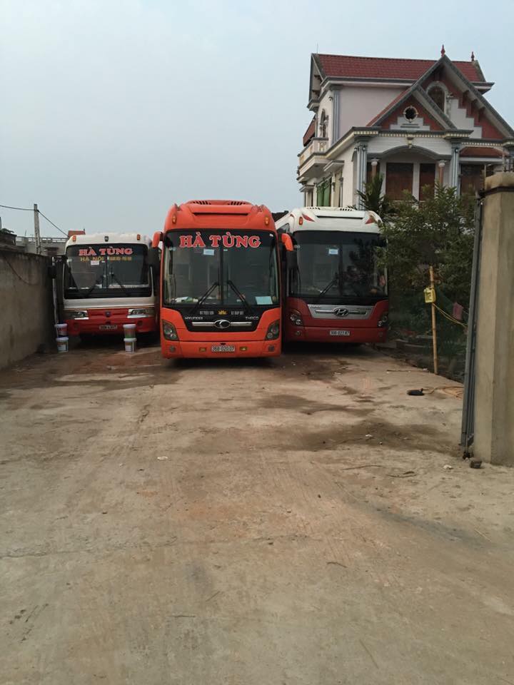 xe khach ha tung